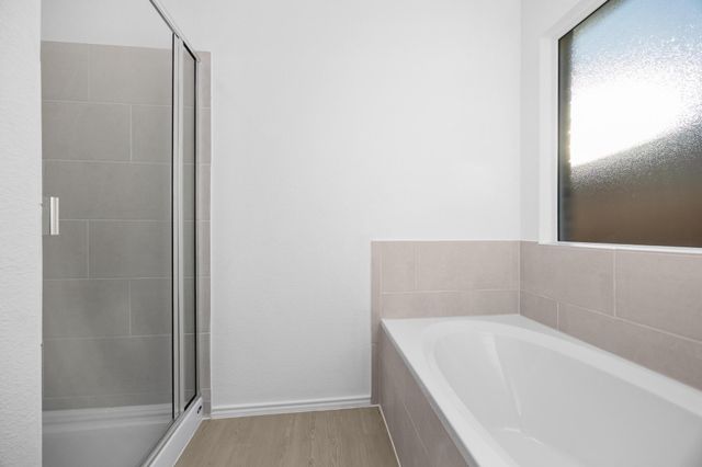 209 Donnington DR, Hutto, TX 78634