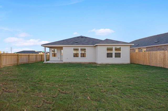 209 Donnington DR, Hutto, TX 78634