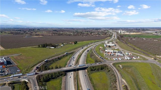 14127 Vinewood Avenue, Livingston, CA 95334