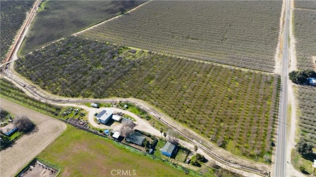 14127 Vinewood Avenue, Livingston, CA 95334