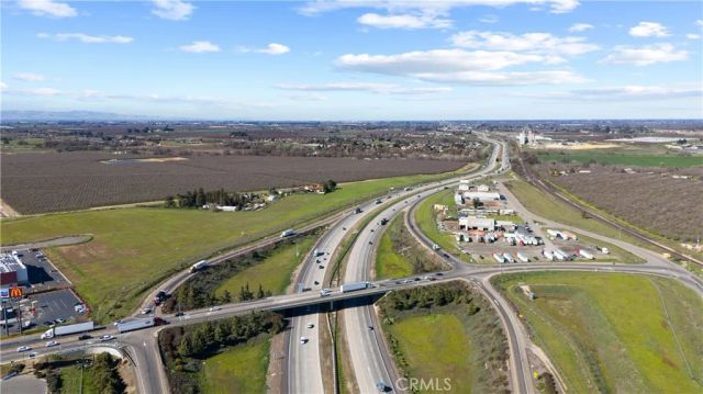 14127 Vinewood Avenue, Livingston, CA 95334