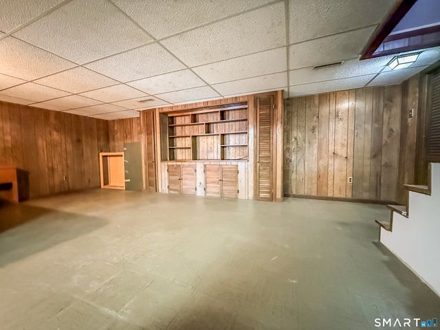 27 Londonderry Drive, Wallingford, CT 06492