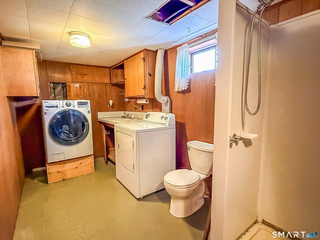 27 Londonderry Drive, Wallingford, CT 06492