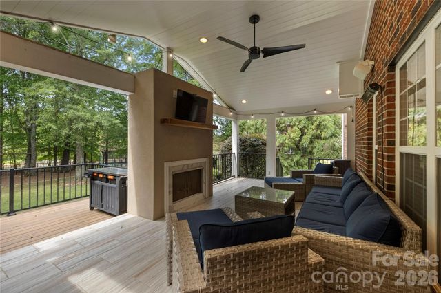 4361 Queensbury Drive, Harrisburg, NC 28075
