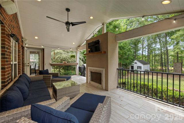 4361 Queensbury Drive, Harrisburg, NC 28075