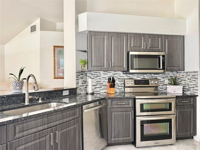 30710 NICKERSON LOOP, Wesley Chapel, FL 33543