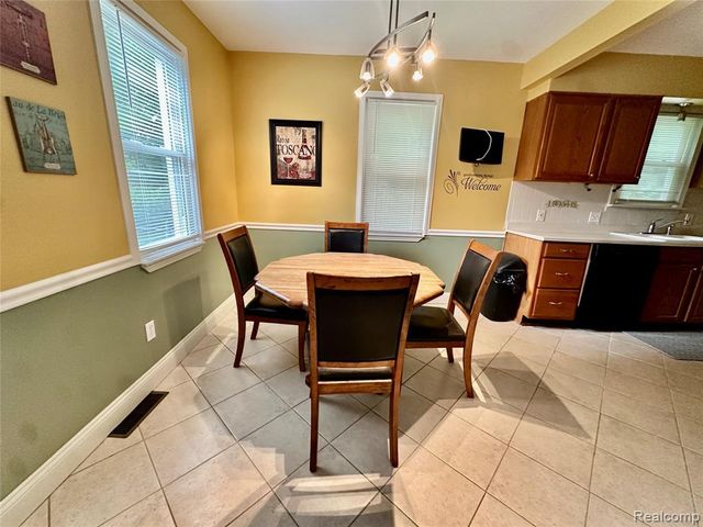 3404 Rockhaven Avenue, Rochester Hills, MI 48309