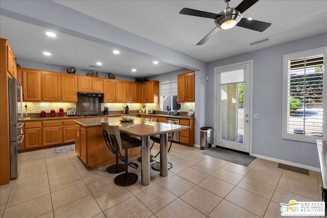 2 Lake Tahoe Drive, Rancho Mirage, CA 92270