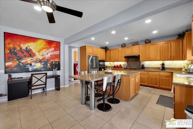 2 Lake Tahoe Drive, Rancho Mirage, CA 92270