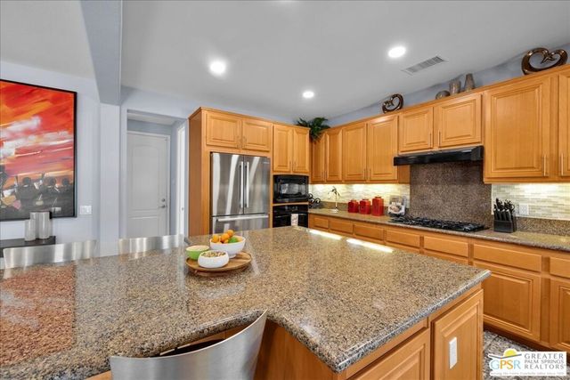 2 Lake Tahoe Drive, Rancho Mirage, CA 92270