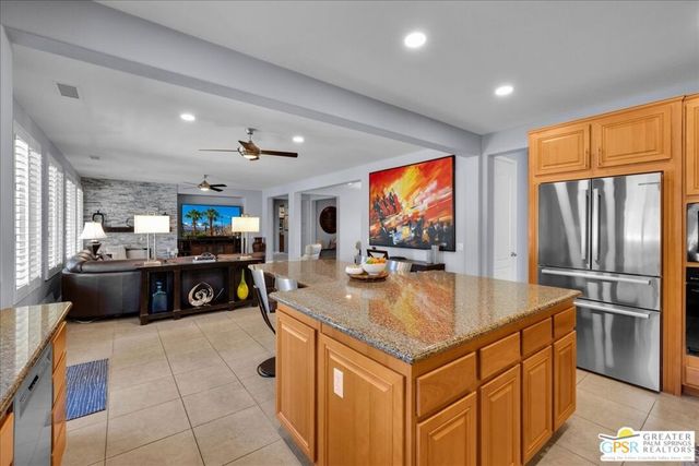 2 Lake Tahoe Drive, Rancho Mirage, CA 92270