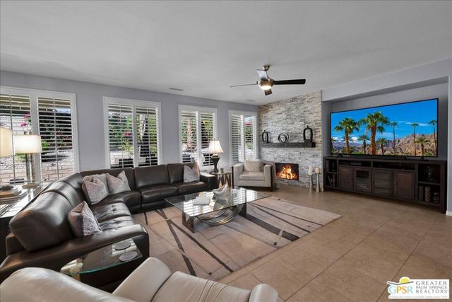 2 Lake Tahoe Drive, Rancho Mirage, CA 92270