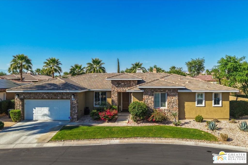 2 Lake Tahoe Drive, Rancho Mirage, CA 92270
