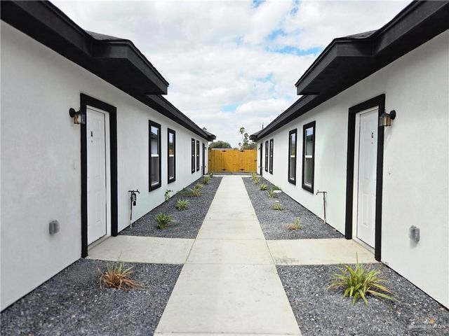 203 E Royal Palm Drive A, Mercedes, TX 78570