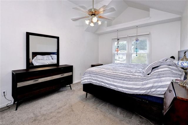 225 Ridge Wood DR, Hampton, VA 23666