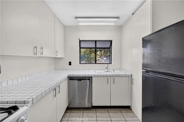 3483 N Los Coyotes Diagonal, Long Beach, CA 90808