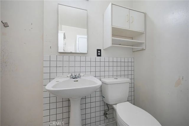 3483 N Los Coyotes Diagonal, Long Beach, CA 90808