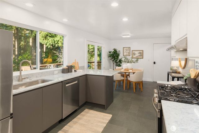 11704 NE 145th Street, Kirkland, WA 98034