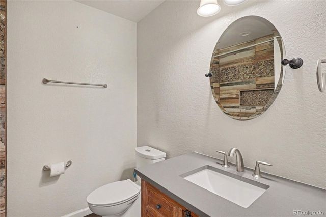 21623 E Powers Circle, Aurora, CO 80015