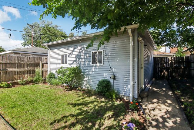 1116 S Harvey Avenue, Oak Park, IL 60304