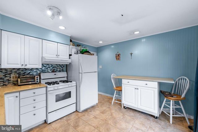 317 JULIUSTOWN RD, Columbus, NJ 08022