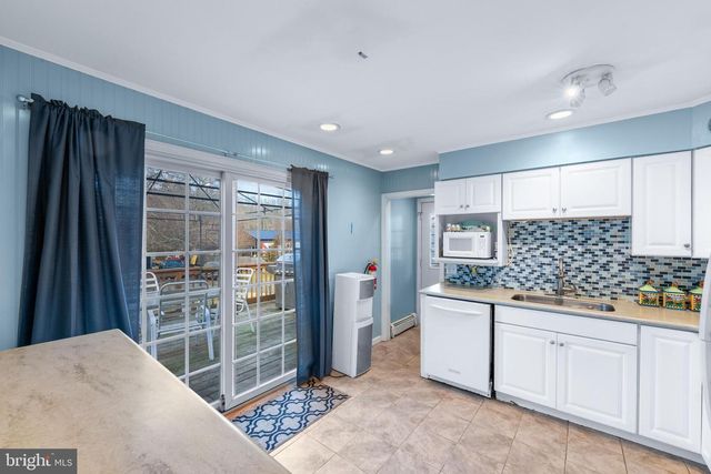 317 JULIUSTOWN RD, Columbus, NJ 08022