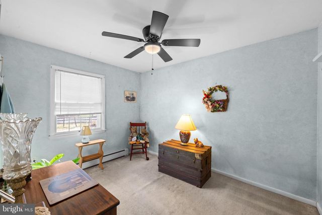 317 JULIUSTOWN RD, Columbus, NJ 08022