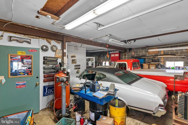 317 JULIUSTOWN RD, Columbus, NJ 08022