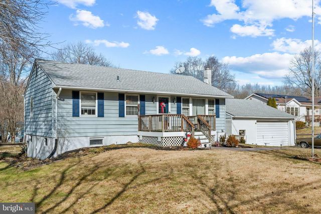 317 JULIUSTOWN RD, Columbus, NJ 08022