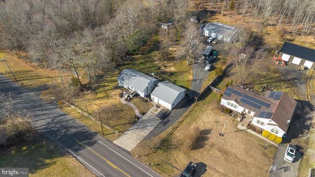 317 JULIUSTOWN RD, Columbus, NJ 08022