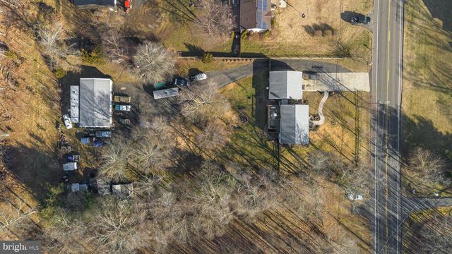 317 JULIUSTOWN RD, Columbus, NJ 08022