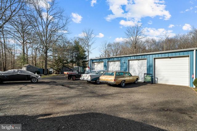 317 JULIUSTOWN RD, Columbus, NJ 08022