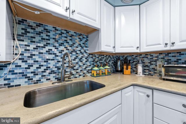 317 JULIUSTOWN RD, Columbus, NJ 08022