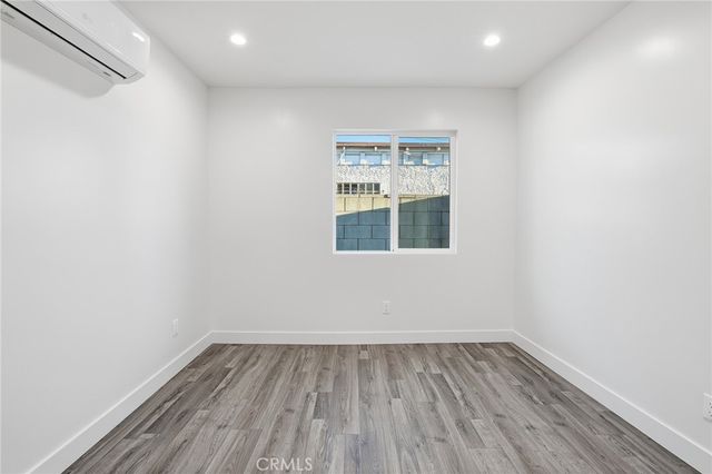 11062 11060 Oneida Avenue, San Fernando, CA 91340