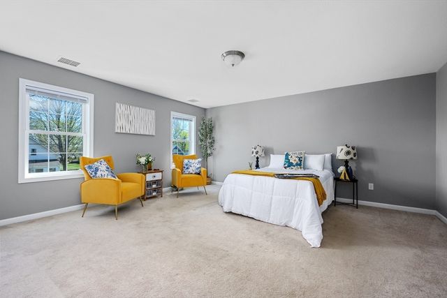 14 Grandview Ave, Fairhaven, MA 02719
