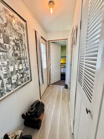 521 Forest Park, Middletown, RI 02842