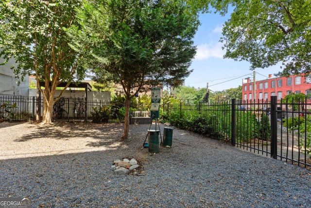 172 Haynes Street SW 304, Atlanta, GA 30313