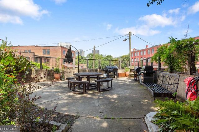 172 Haynes Street SW 304, Atlanta, GA 30313