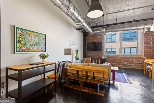 172 Haynes Street SW 304, Atlanta, GA 30313