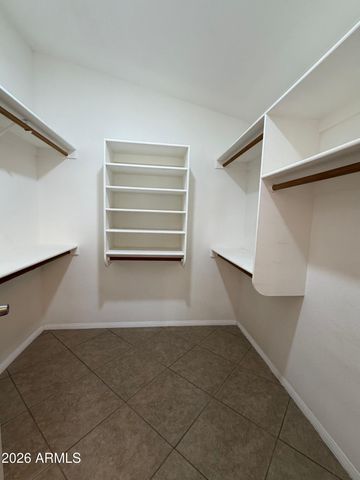 7568 W KERRY Lane, Glendale, AZ 85308