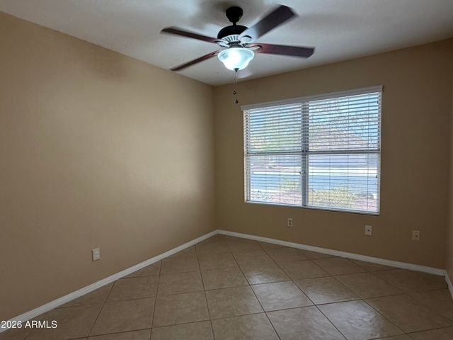 7568 W KERRY Lane, Glendale, AZ 85308