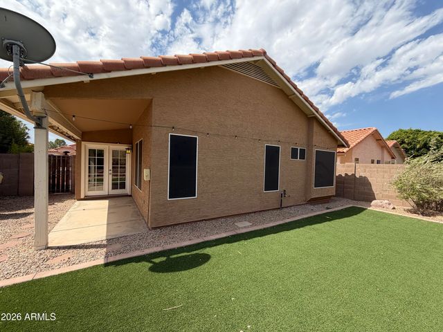 7568 W KERRY Lane, Glendale, AZ 85308