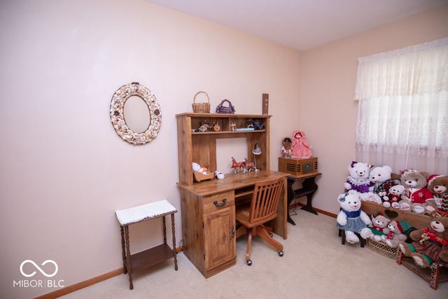 174 E Norris Hts, North Vernon, IN 47265