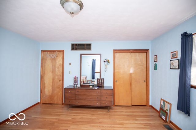 174 E Norris Hts, North Vernon, IN 47265