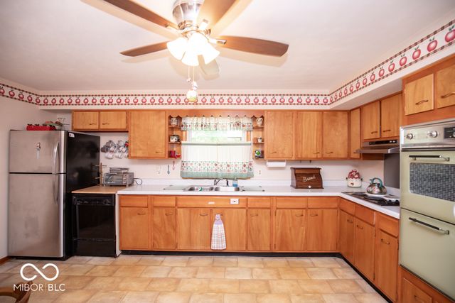 174 E Norris Hts, North Vernon, IN 47265