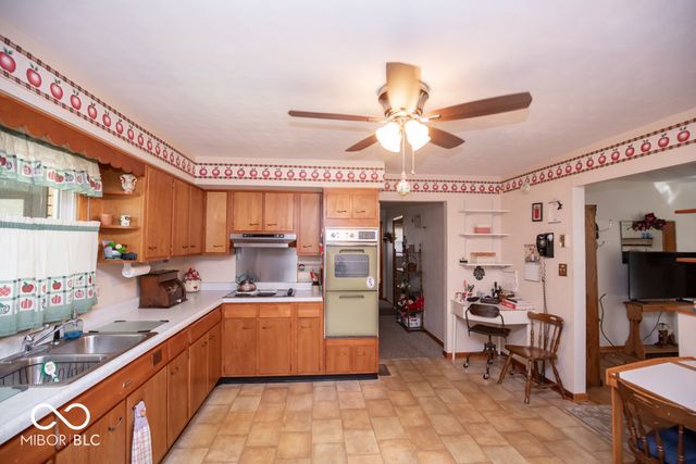 174 E Norris Hts, North Vernon, IN 47265