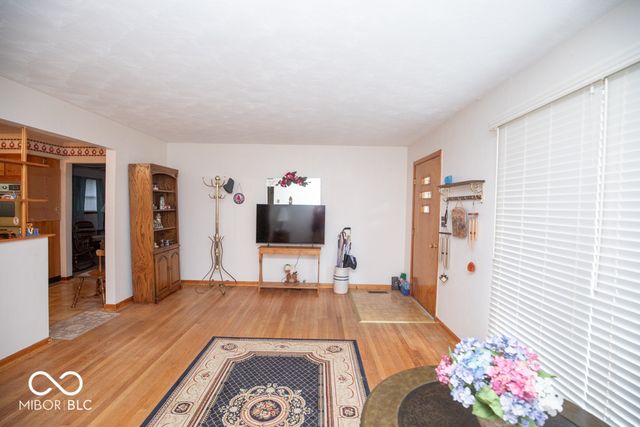 174 E Norris Hts, North Vernon, IN 47265