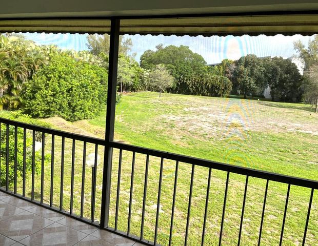 4092 Inverrary Drive Unit B12, Lauderhill, FL 33319