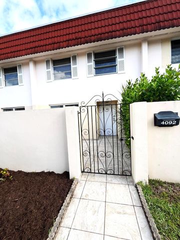 4092 Inverrary Drive Unit B12, Lauderhill, FL 33319