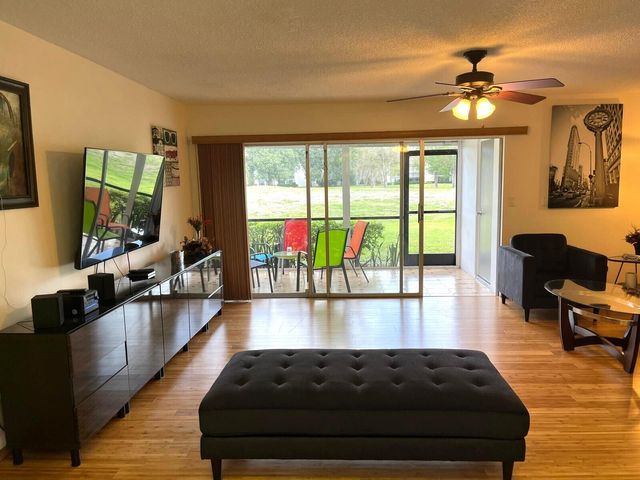 4092 Inverrary Drive Unit B12, Lauderhill, FL 33319